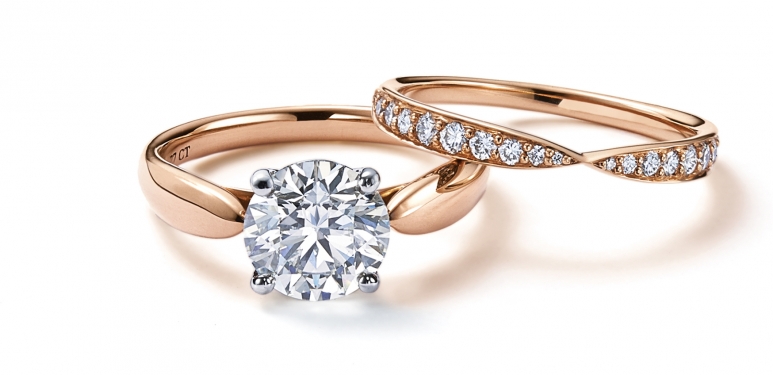 Tiffany-&-Co.-蒂芙尼Harmony玫瑰金款订婚钻戒和同款镶钻婚戒1.jpg