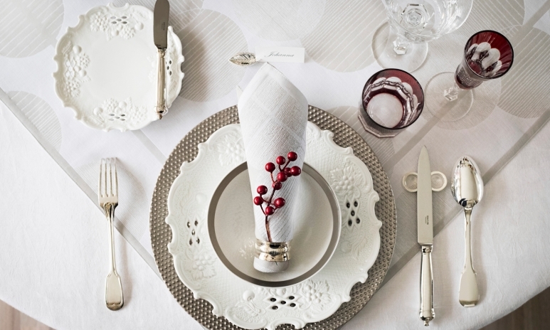 20161201025401-placesetting_resized_773x464.jpg