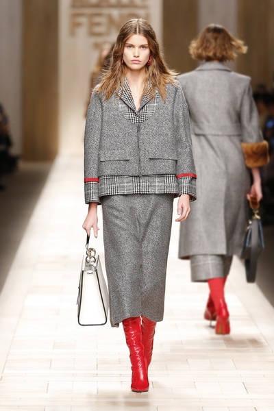 03_FENDI_DONNA_AW_17_18_调整大小.JPG