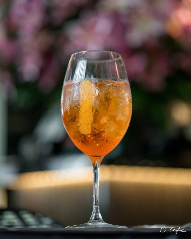 Aperol Spritz 阿贝罗鸡尾酒.jpg