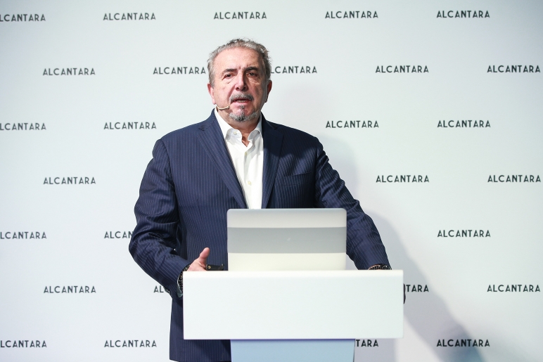 ALCANTARA®主席兼首席执行官Andrea Boragno致词.jpg